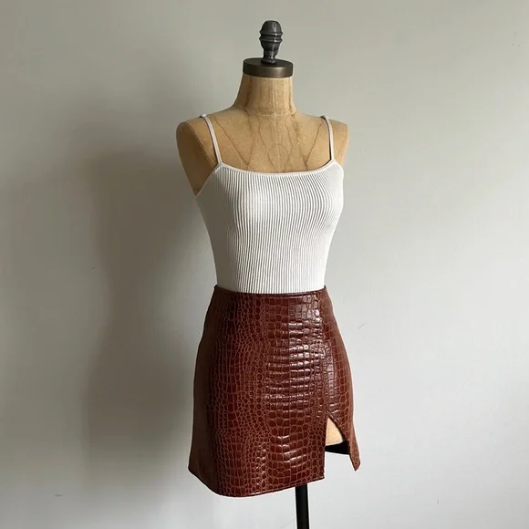 Motel Rocks Mini - Picture 1 of 7